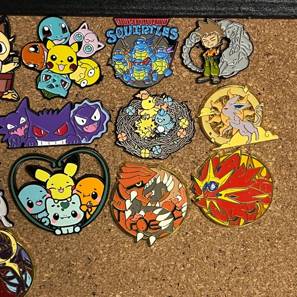 Pokemon Charmander Squirtle Pin Choice Pins Charizard Streetwear Hats Hat Brooch - Picture 6 of 8